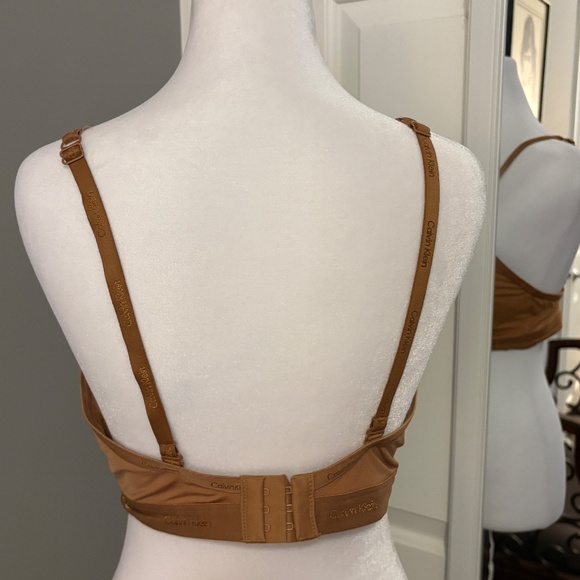 Calvin Klein Convertible Triangle Lined Bralette in a Sandalwood Color - Picture 6 of 13